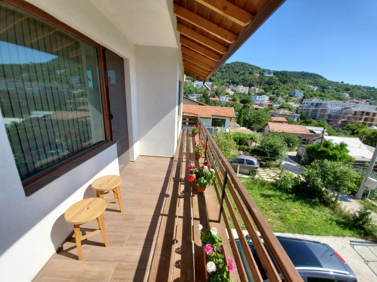 Varna Holidey Villa Екстериор снимка